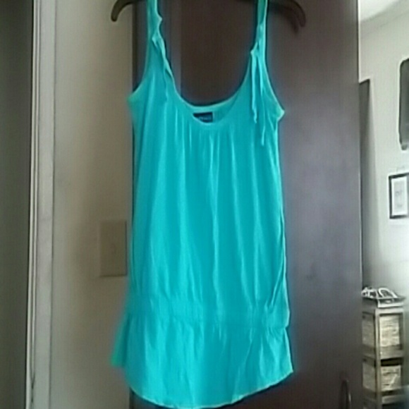 Pretty (Tiffany like) blue colored top