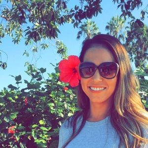 Meet your Posher, Laura