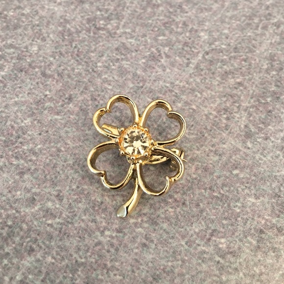Vintage 4 heart clover brooch