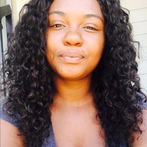 Meet your Posher, Kenisha