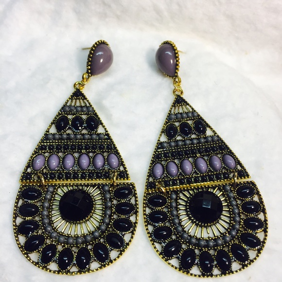 Jewelry - Vintage Style colorful Bohemian Beads Drop
