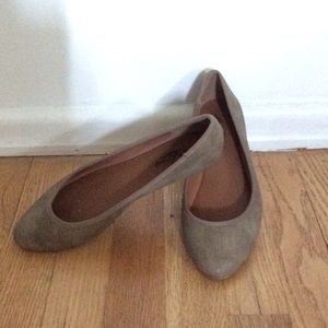 Lucky Brand flat shoe