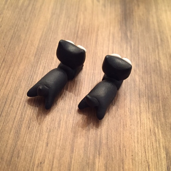 Polymer Clay Cat Stud Earrings. - Picture 2 of 3