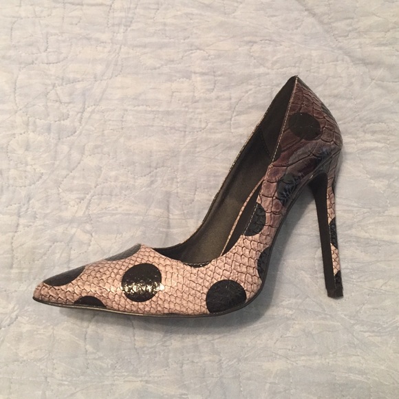 Gray/black ombré polka dot high heels