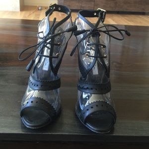 Oscar de la Renta leather see through lace up pump