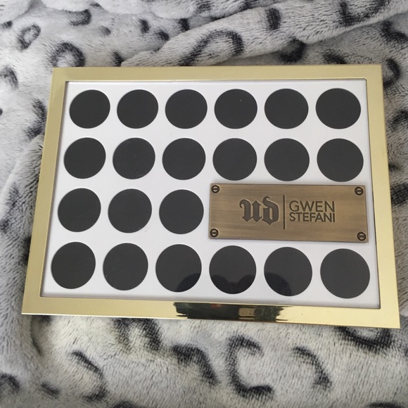 Urban Decay Eyeshadow Palette