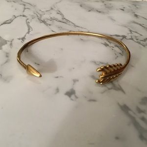 Gilded Arrow Bangle Bracelet S/M Gold Stella & Dot