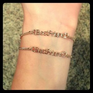 ✨Gold. friendship bracelet✨