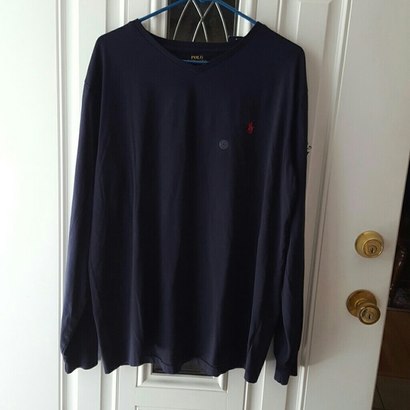 Men's v-neck, long sleeve t-shirts