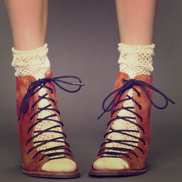 Jeffrey CampbellxFree People Minimal Lace Up Heel