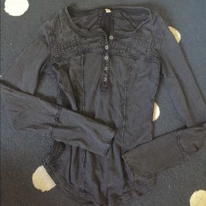 Dark gray / black Free people top size Small