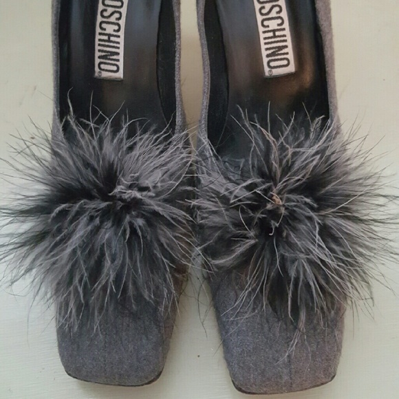 Moschino Gray Flannel Leather Pumps Maribu Plumes