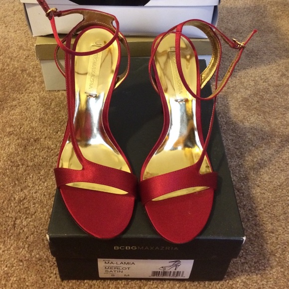 Merlot satin heel