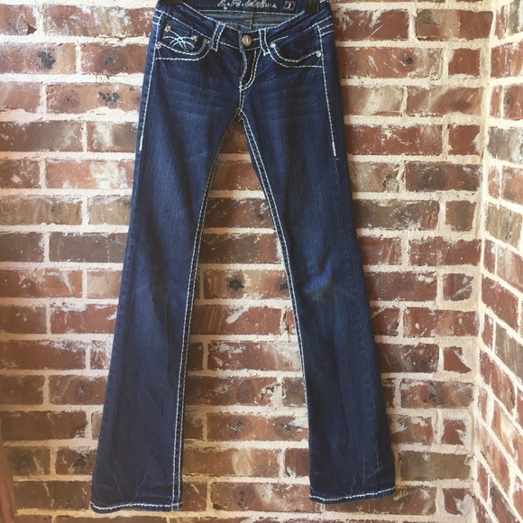 LA idol jeans