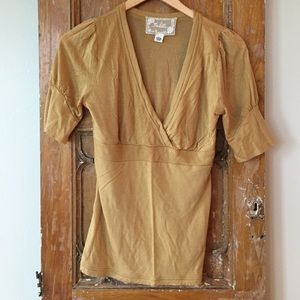 Mustard dressy tshirt