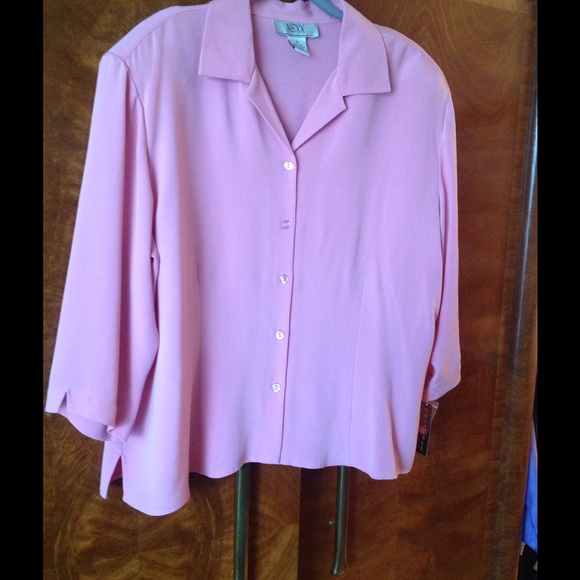 NEW unworn silk blouse, DONATING SOON