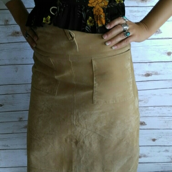 100% suede 70s style skirt - Picture 3 of 4