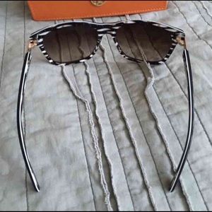 Tory burch sunglasses TY7031