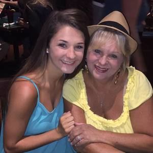 Meet your Posher, Madison