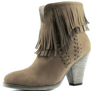 **SOLD** Fringe Ankle Booties