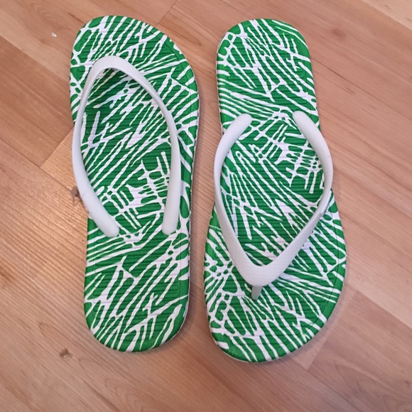 Nike flip flops