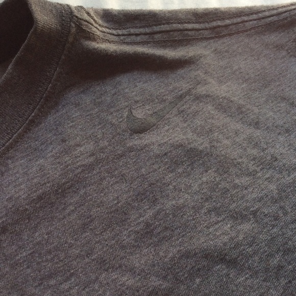 Nike Dri-Fit Shirt - Picture 3 of 3