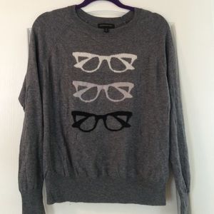 Glasses sweater