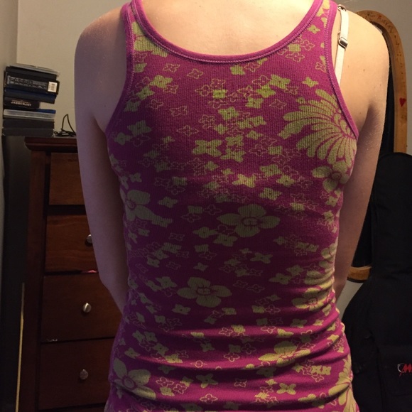 Size s - Picture 4 of 4