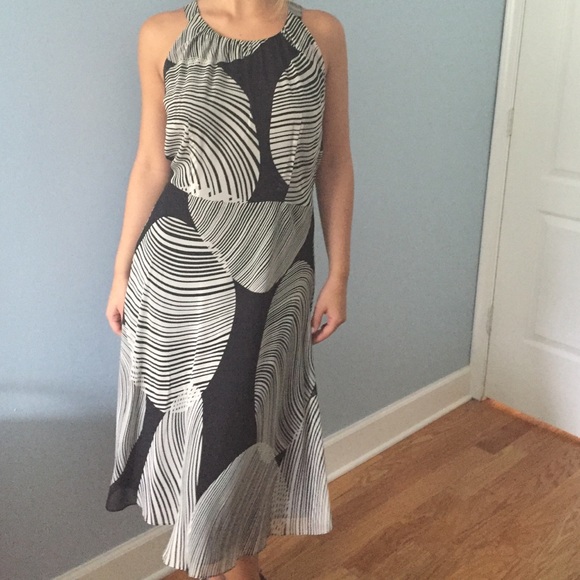 Ann Taylor Dresses & Skirts - chiffon black/white dress