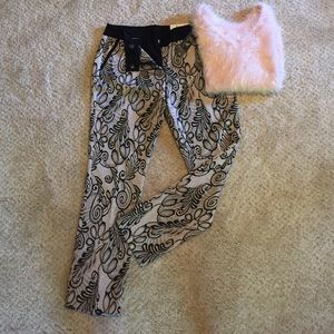 Worthy  cropped pants