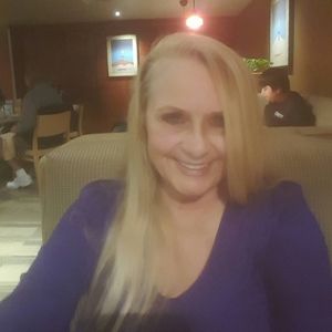 Meet your Posher, Janet