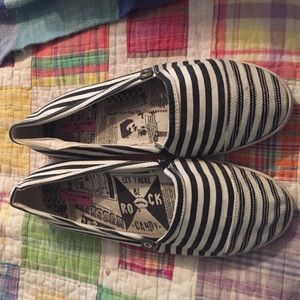 Black and white Rock & Candy 9 flats