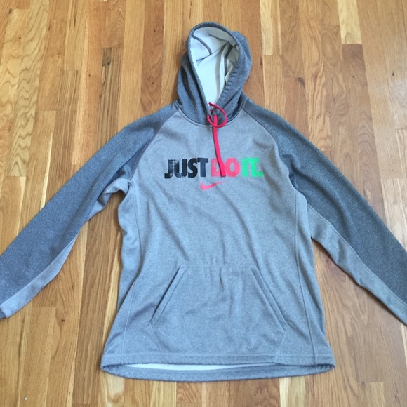 Nike sweatshirt
