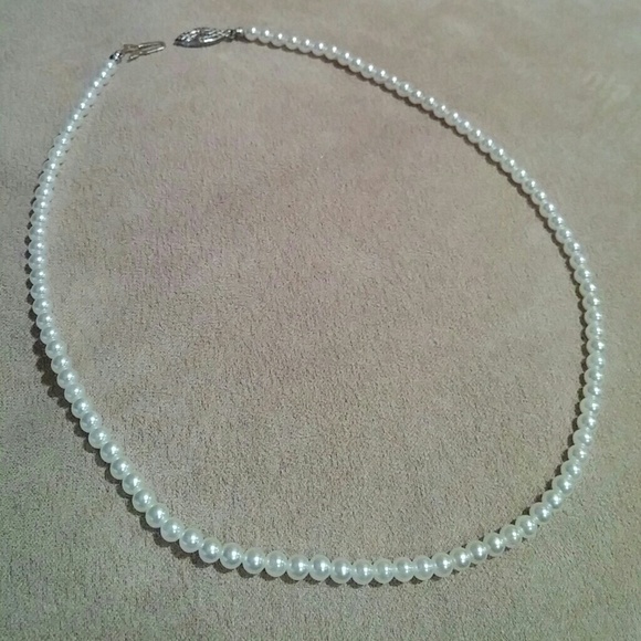 Pearl Choker Necklace