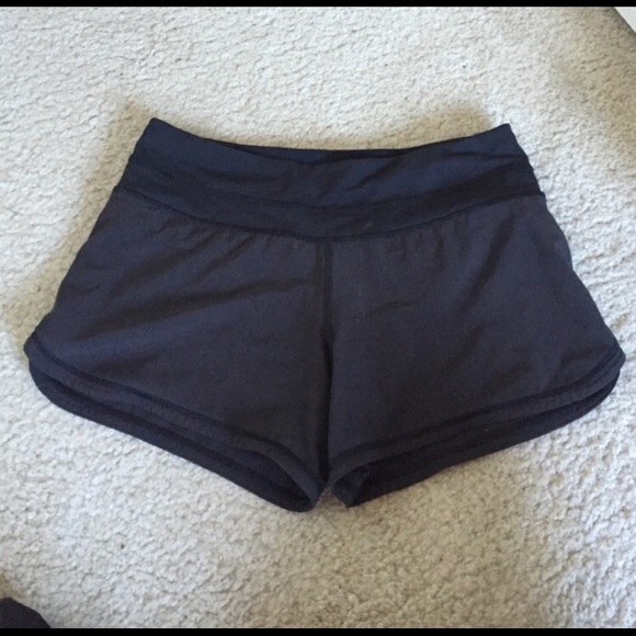 Lululemon speed short size 4
