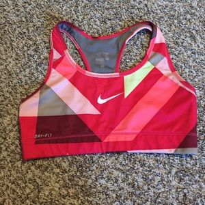 Sports bra