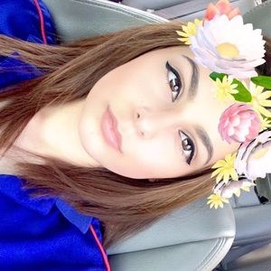 Meet your Posher, Stephany