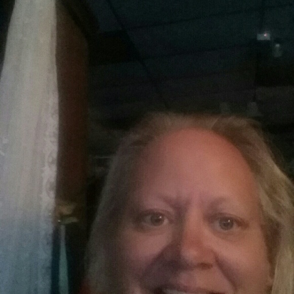 Meet your Posher, Nancy - Picture 1 of 1