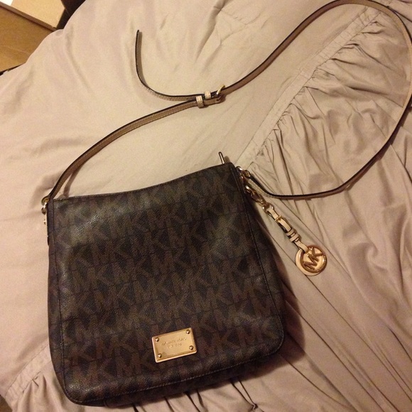 Michael Kors crossbody