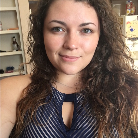 Meet your Posher, Ashley