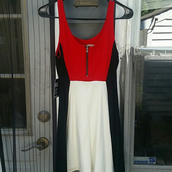 NWT Express Colorblock Dress - Picture 2 of 3