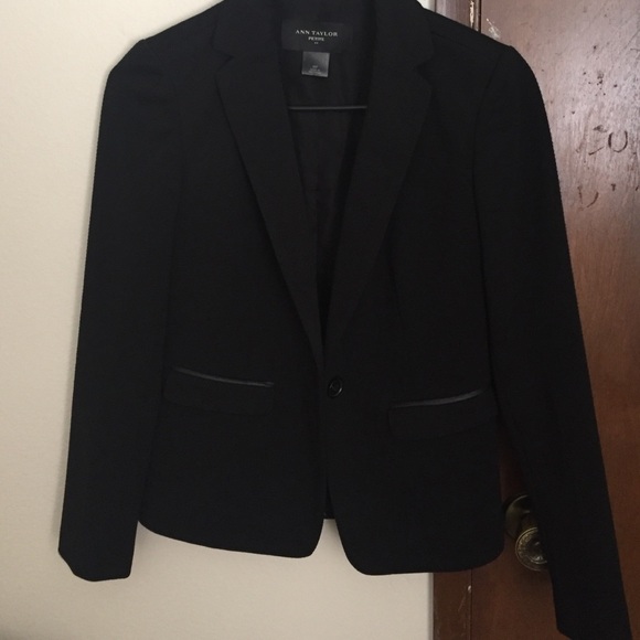 00P Ann Taylor Blazer
