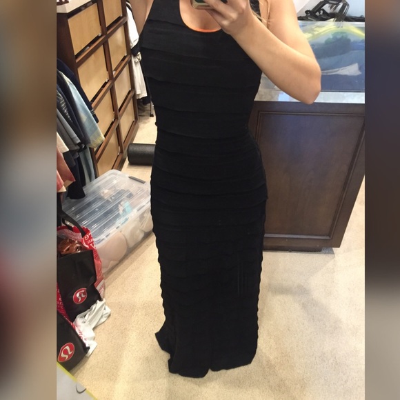 Max Studio ruffle-layer maxi dress