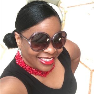 Meet your Posher, Angelica