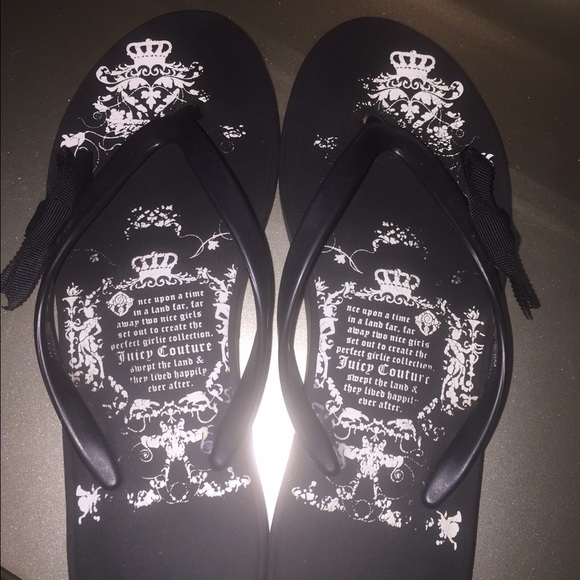 Juicy Couture platform flip flops! - Picture 4 of 4