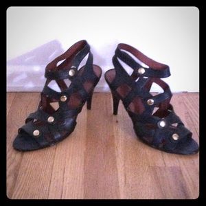 MRKT Black strappy heels