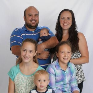 Meet your Posher, Niki