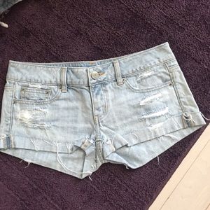 Adorable distressed stretch jean shorts
