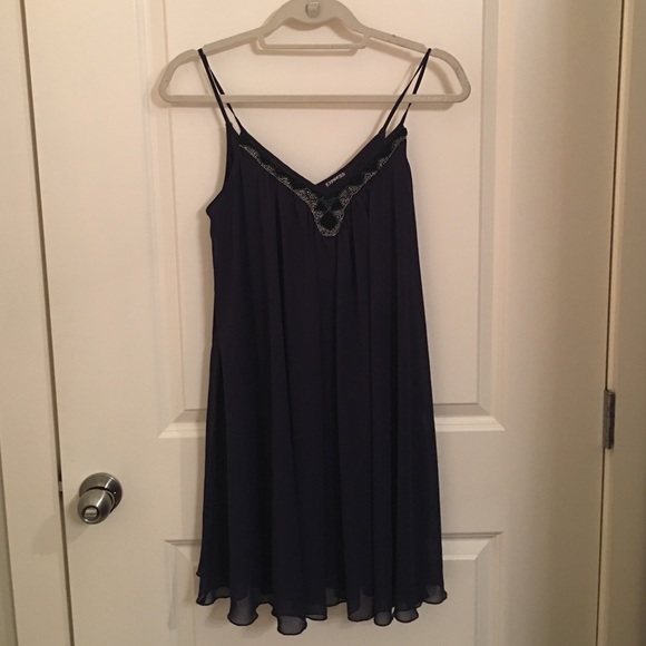 Express dress size small Navy. Wore twice💞