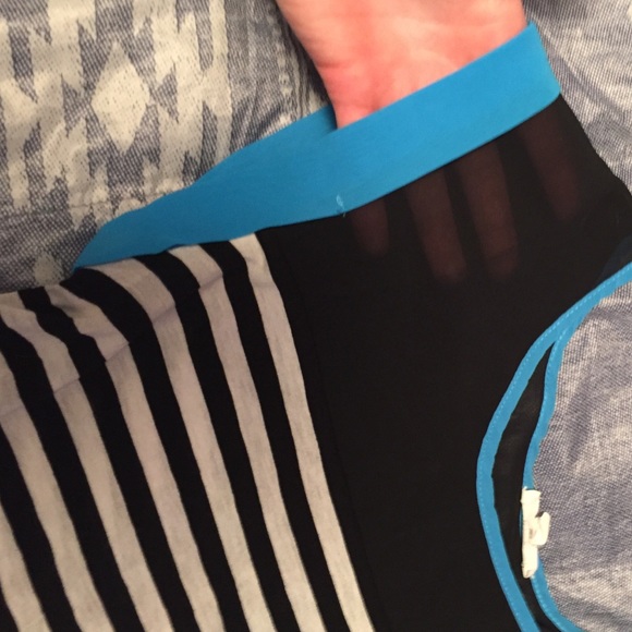 Open back top - Picture 3 of 4